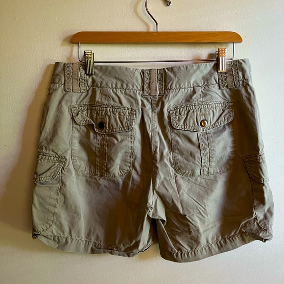 Jcrew twill khaki chino shorts size 8